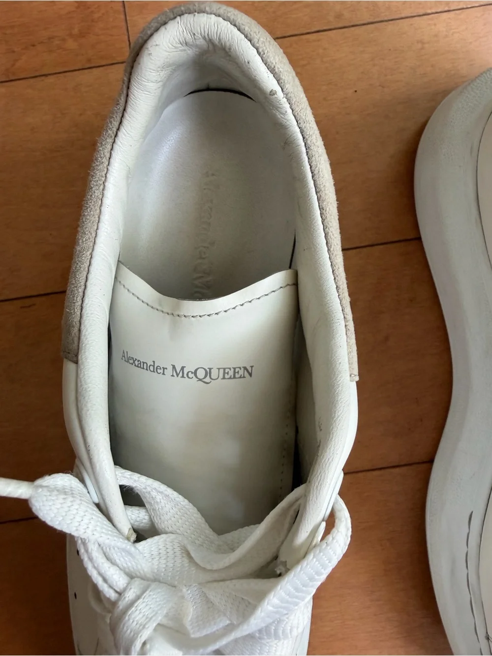 Alexander McQueen White Leather Platform Sneakers - Picture 5 of 9